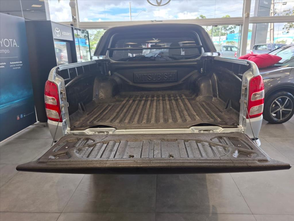 L200 TRITON 2.4 16V TURBO DIESEL GL CD 4X4 MANUAL7