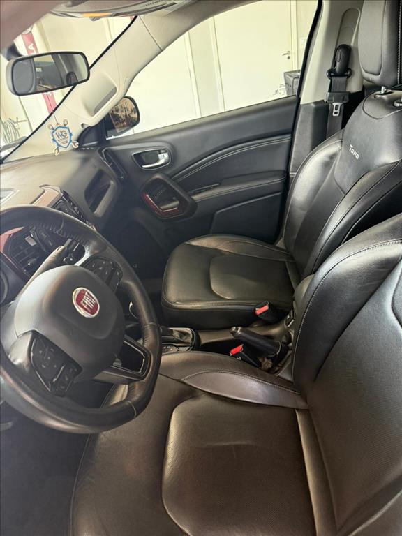 TORO 2.0 16V TURBO DIESEL FREEDOM 4WD AT99