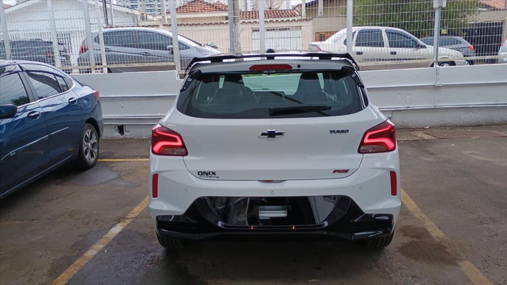 ONIX 1.0 TURBO FLEX RS AUTOMÁTICO4