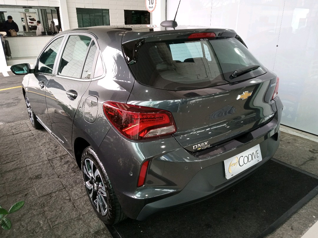 ONIX 1.0 TURBO FLEX PREMIER AUTOMÁTICO5