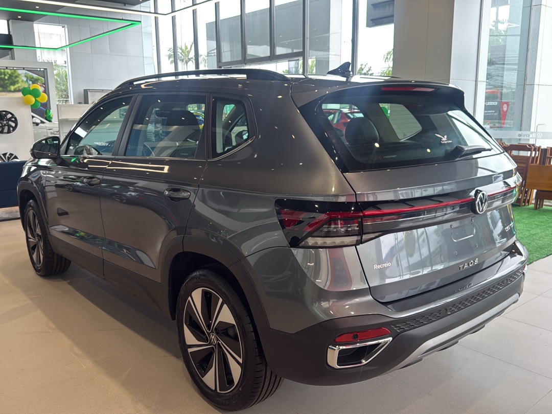 TAOS 1.4 250 TSI TOTAL FLEX COMFORTLINE AUTOMÁTICO1