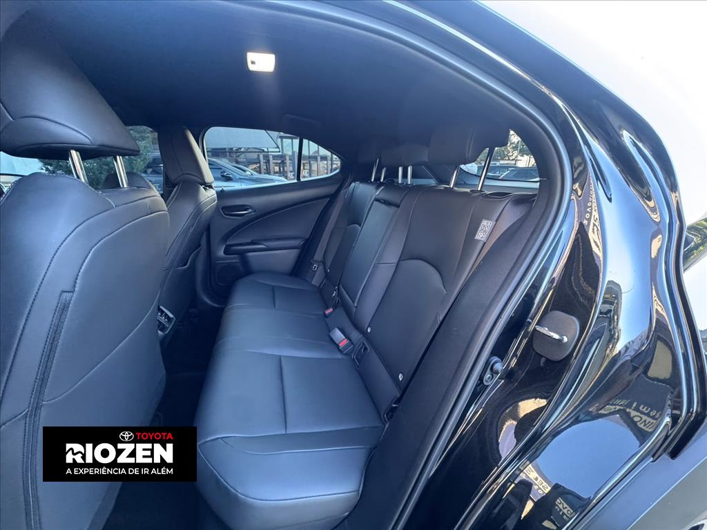 UX 250h 2.0 VVT-I HYBRID DYNAMIC CVT5