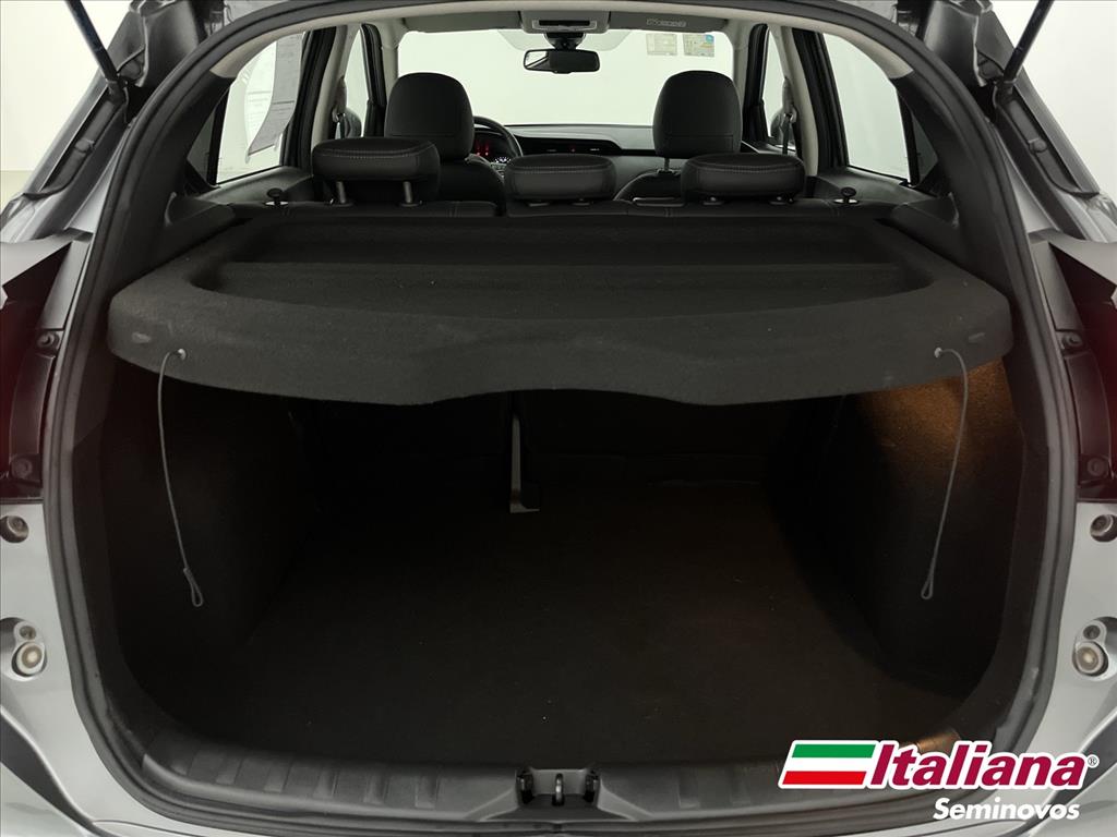 KICKS PLAY 1.6 16V FLEXSTART ADVANCE PLUS XTRONIC15