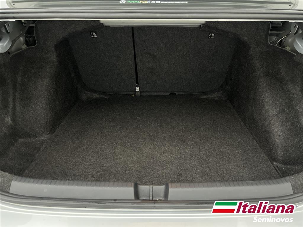 VIRTUS 1.0 200 TSI HIGHLINE AUTOMÁTICO13
