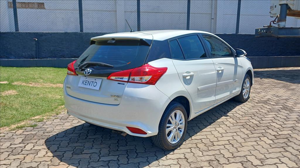 YARIS 1.3 16V FLEX XL MULTIDRIVE1