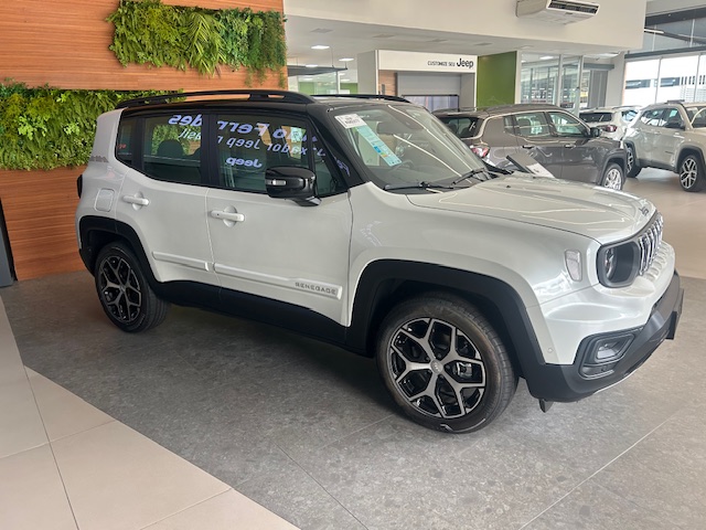 RENEGADE 1.3 T270 TURBO FLEX SAHARA AT63