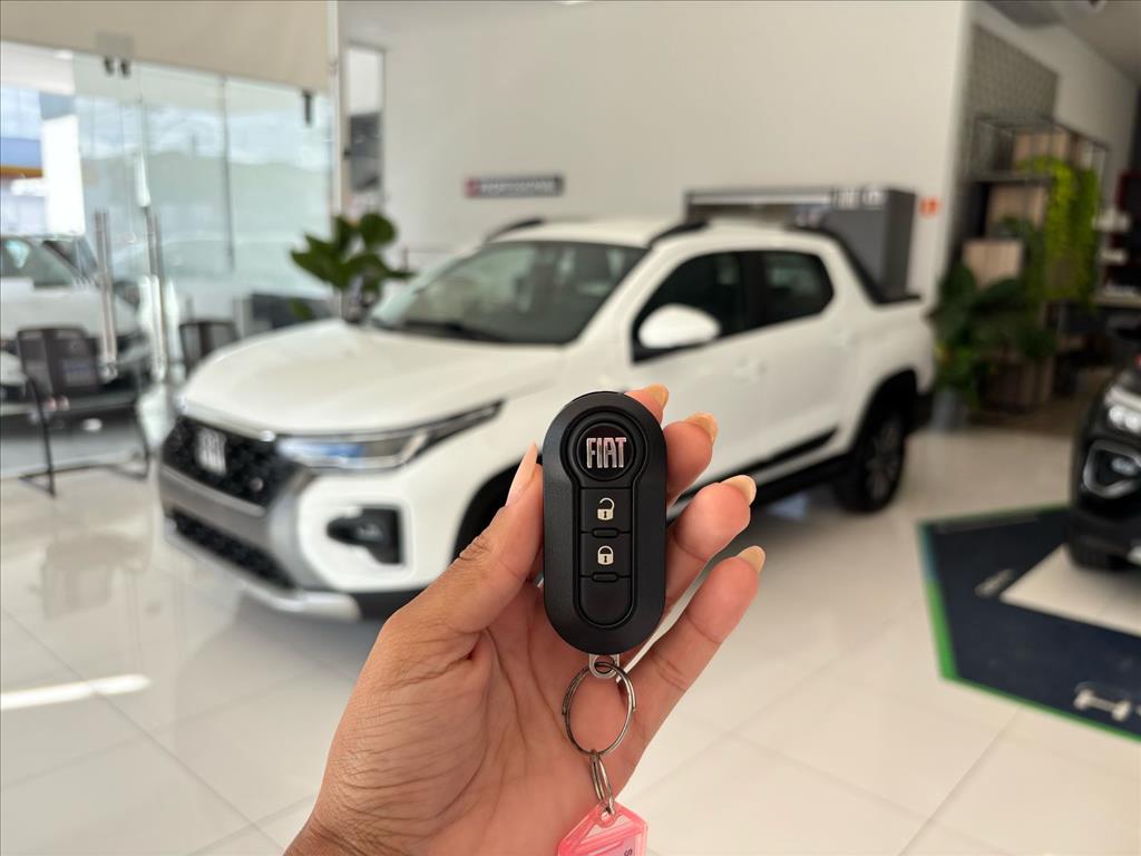 STRADA 1.0 TURBO 200 FLEX RANCH CD CVT11