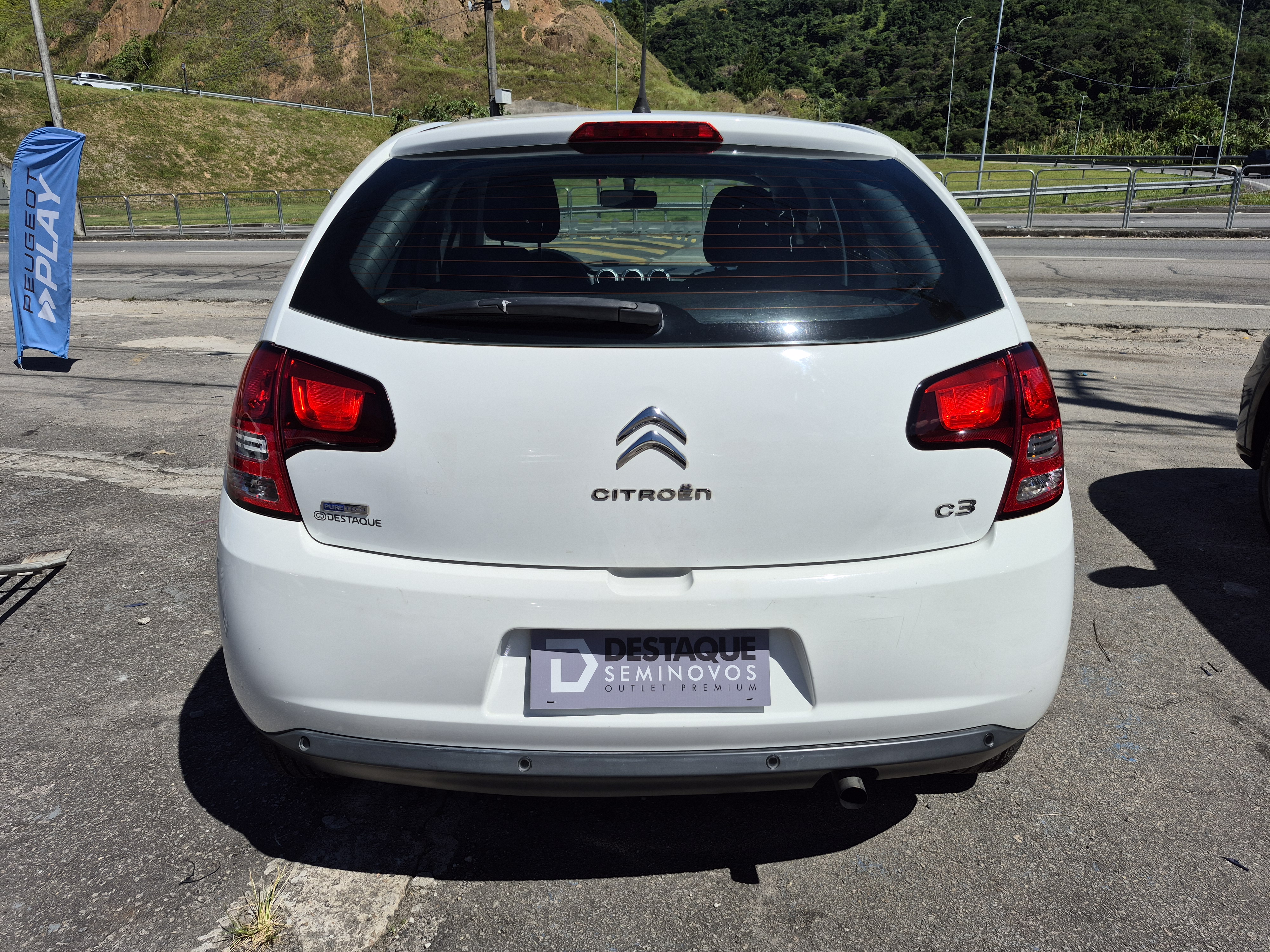 Foto ilustrativa do carro