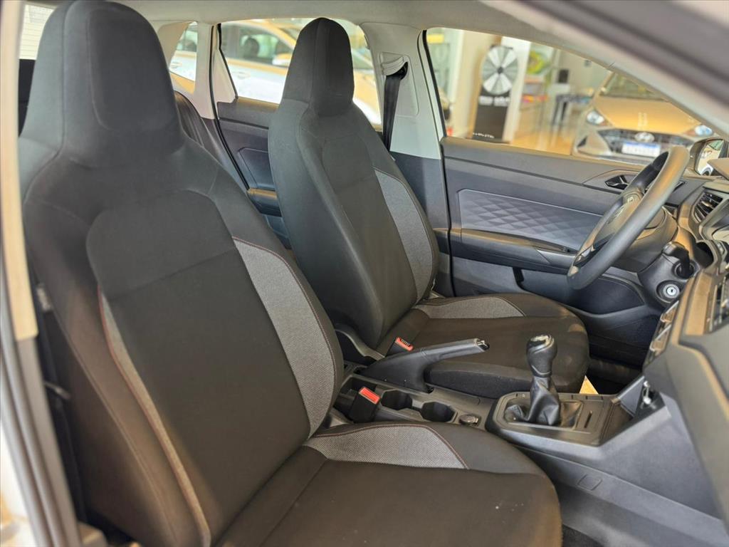 POLO 1.0 MPI TRACK MANUAL9
