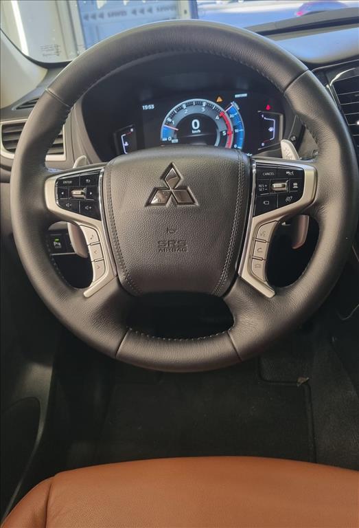 PAJERO SPORT 2.4 16V MIVEC TURBO DIESEL LEGEND AWD AUTOMÁTICO7