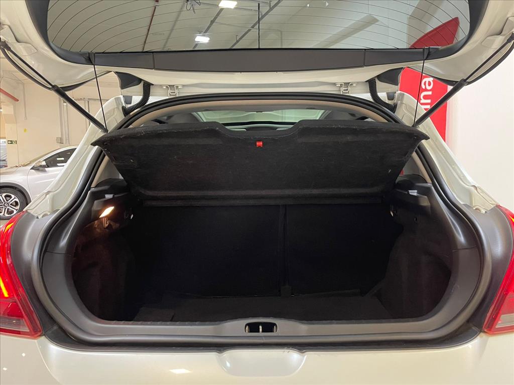 Peugeot-308-1.6 GRIFFE THP 16V FLEX 4P AUTOMÁTICO