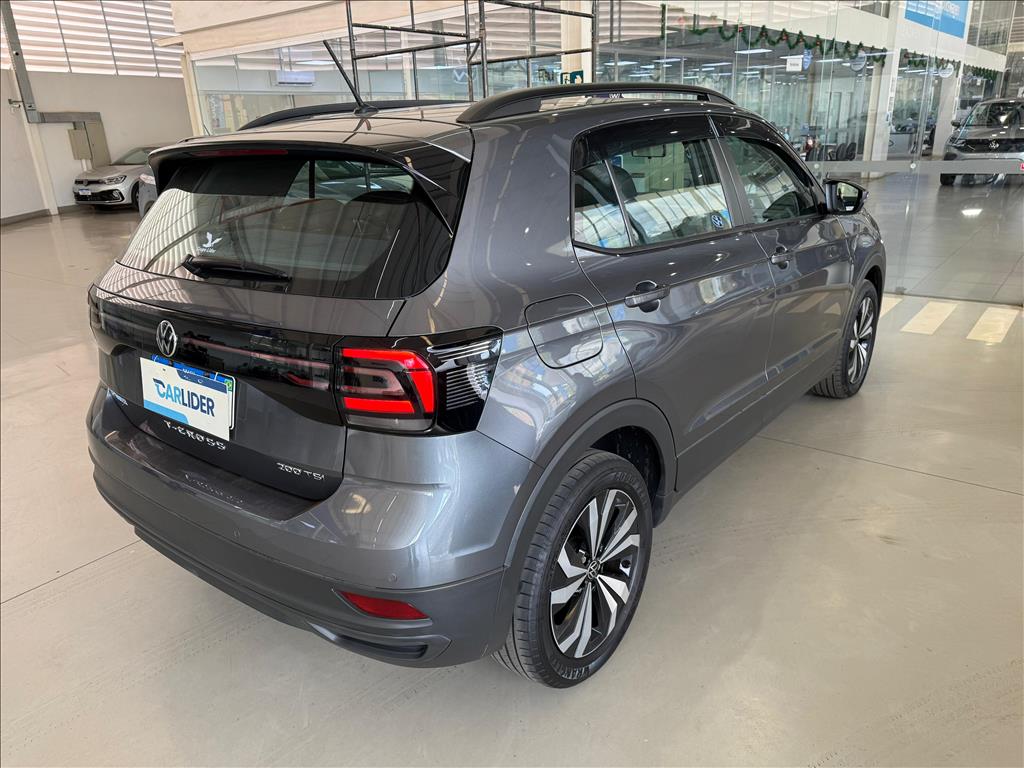 T-CROSS 1.0 200 TSI TOTAL FLEX AUTOMÁTICO2