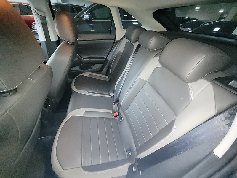 NIVUS 1.0 200 TSI TOTAL FLEX COMFORTLINE AUTOMÁTICO9