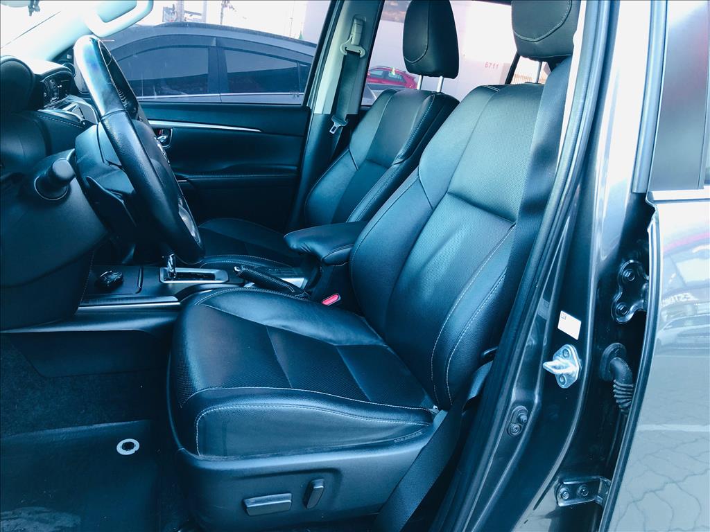 HILUX SW4 2.8 D-4D TURBO DIESEL SRX 4X4 AUTOMÁTICO7