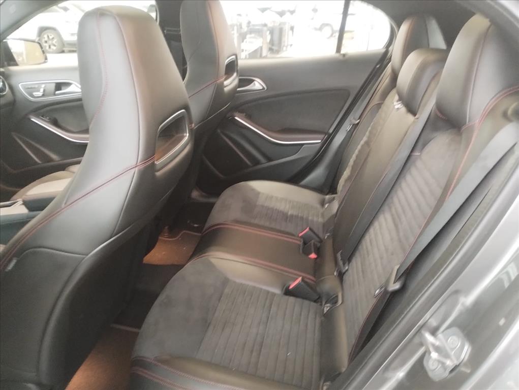 GLA 250 2.0 CGI GASOLINA SPORT 7G-DCT GLA 250 2.0 CGI GASOLINA SPORT 7G-DCT
