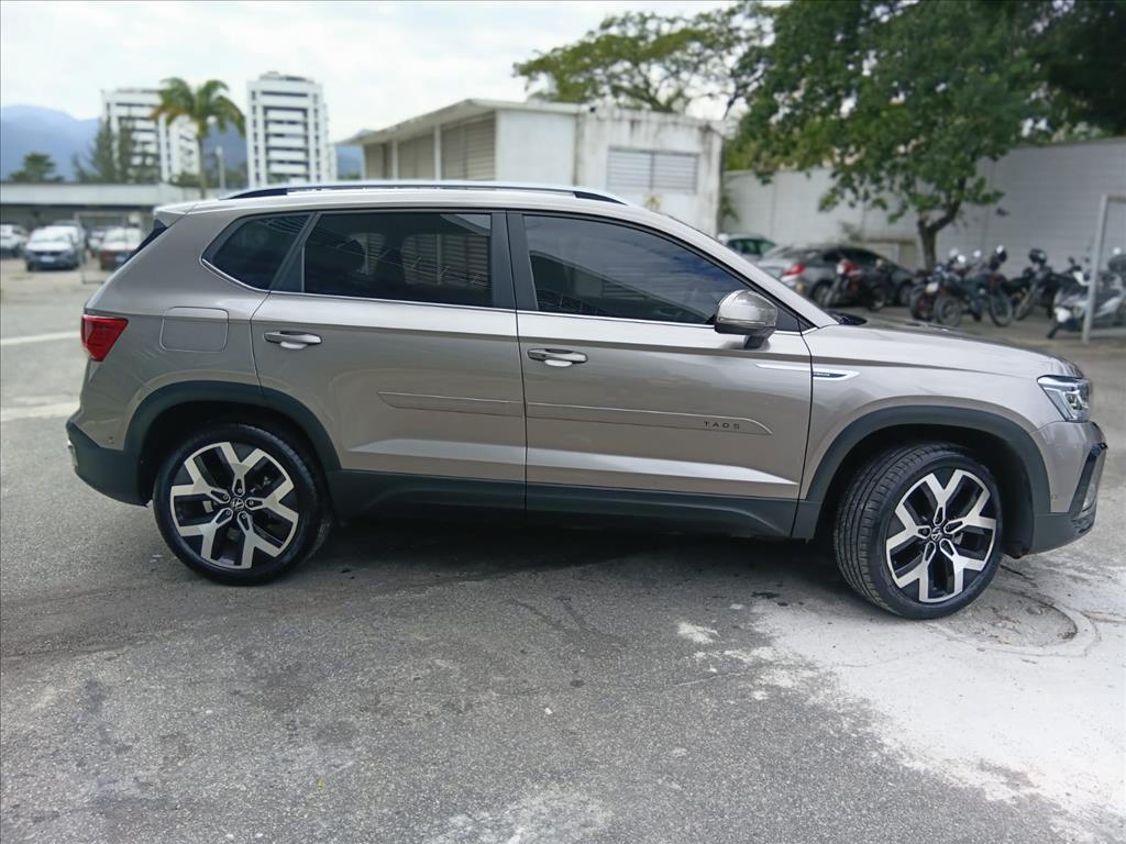TAOS 1.4 250 TSI TOTAL FLEX HIGHLINE AUTOMÁTICO2