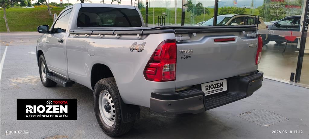 Toyota HILUX 2025