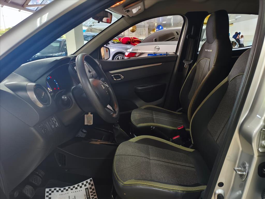 KWID 1.0 12V SCE FLEX OUTSIDER MANUAL8