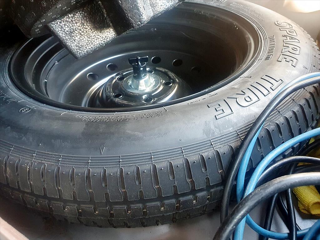 Honda Hr-V - 1.8 16V FLEX LX 4P AUTOMÁTICO