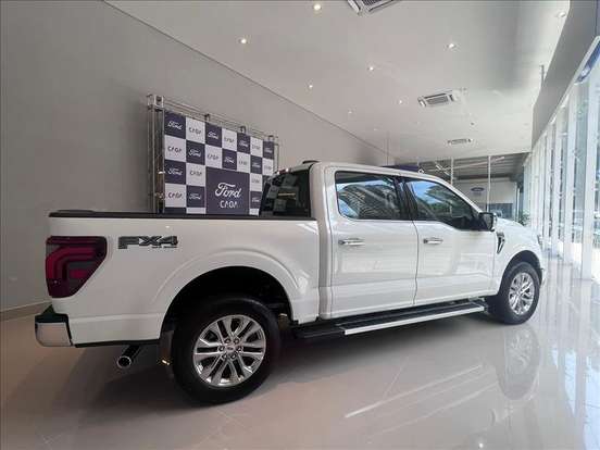 Ford-F-150-5.0 V8 GASOLINA CD LARIAT FX4 AUTOMÁTICO