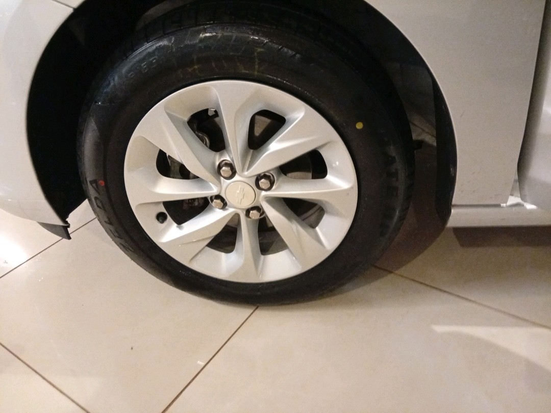 GM - Chevrolet-ONIX PLUS-1.0 TURBO FLEX LTZ MANUAL