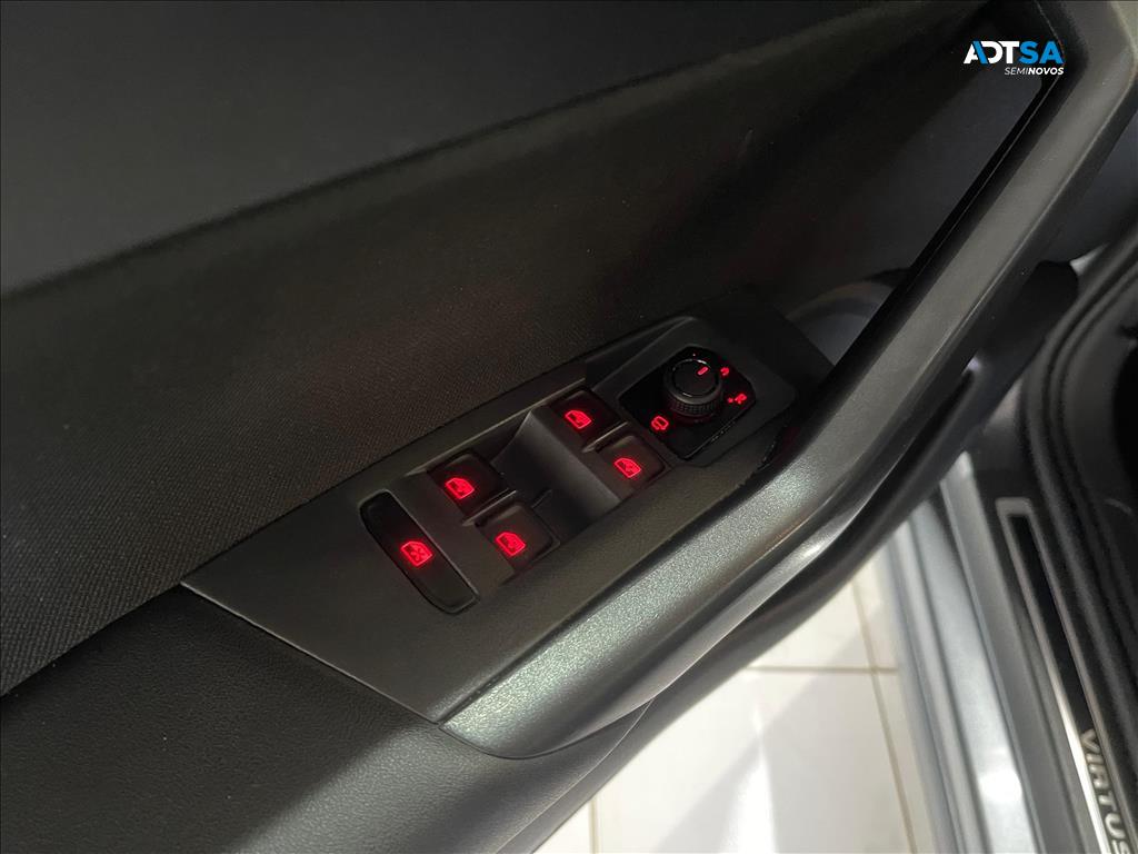 VOLKSWAGEN VIRTUS 1.0 200 TSI HIGHLINE AUTOMÁTICO