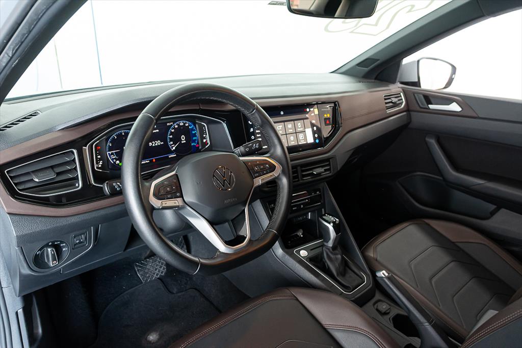 VIRTUS 1.0 200 TSI HIGHLINE AUTOMÁTICO10