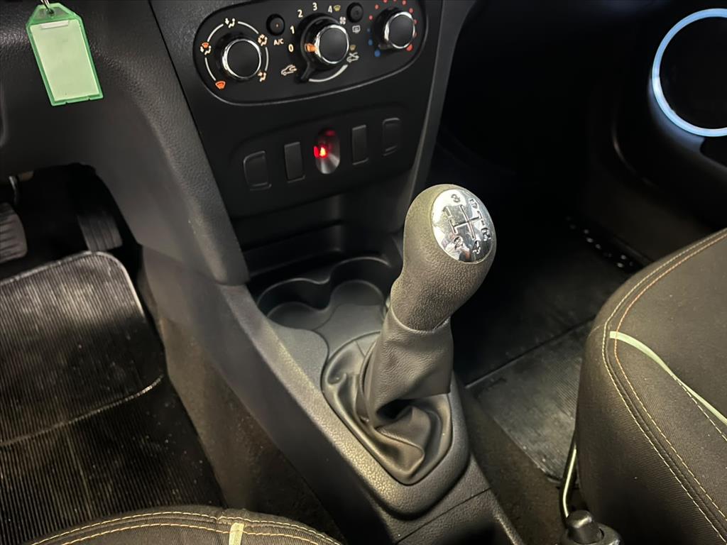 SANDERO 1.0 12V SCE FLEX VIBE MANUAL13