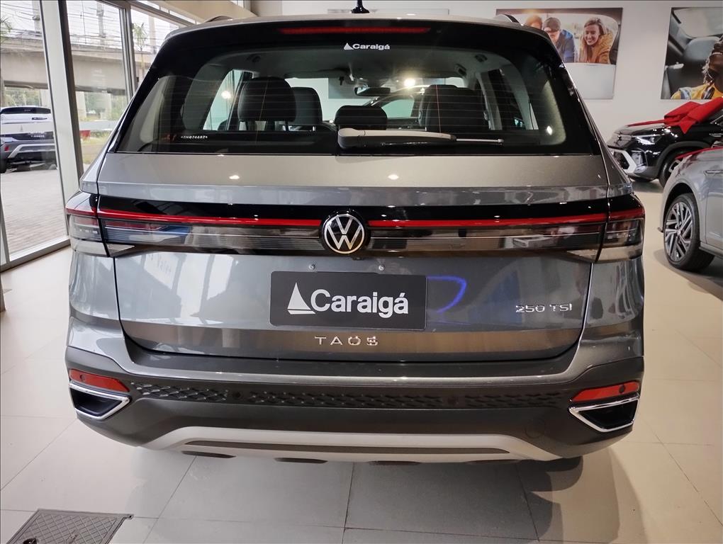 TAOS 1.4 250 TSI TOTAL FLEX COMFORTLINE AUTOMÁTICO4