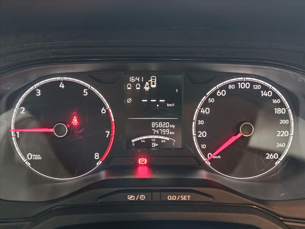 POLO 1.0 MPI TRACK MANUAL6