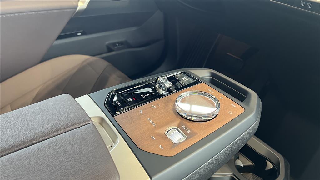 iX ELÉTRICO XDRIVE409