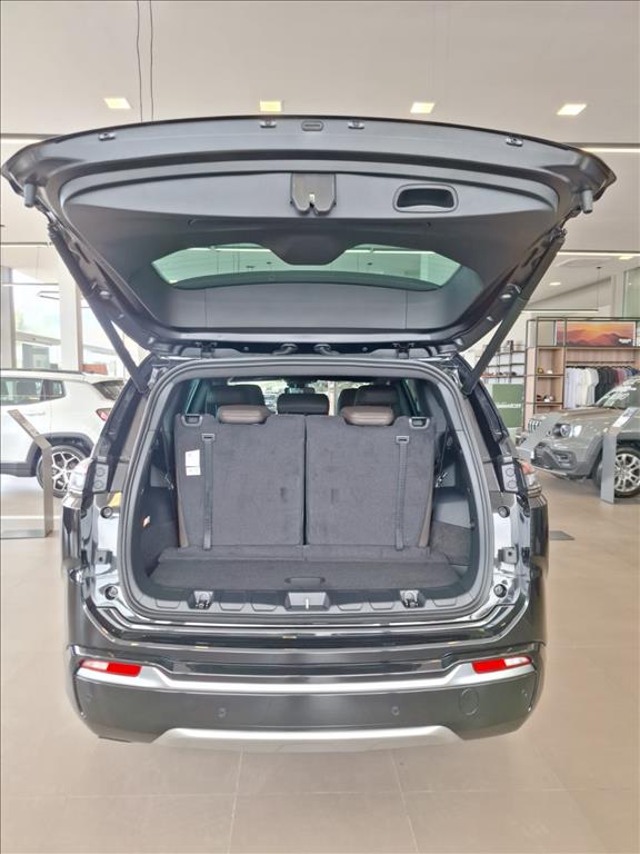 COMMANDER 1.3 T270 TURBO FLEX OVERLAND AT66