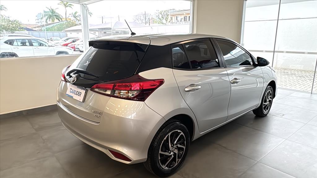 YARIS 1.5 16V FLEX SEDAN XLS CONNECT MULTIDRIVE4