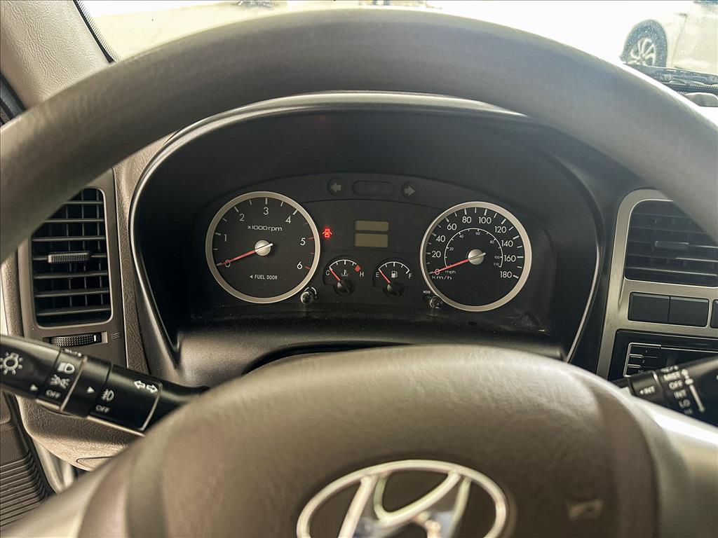 HR 2.5 LONGO SEM CAÇAMBA 4X2 16V 130CV TURBO INTERCOOLER DIESEL 2P MANUAL2