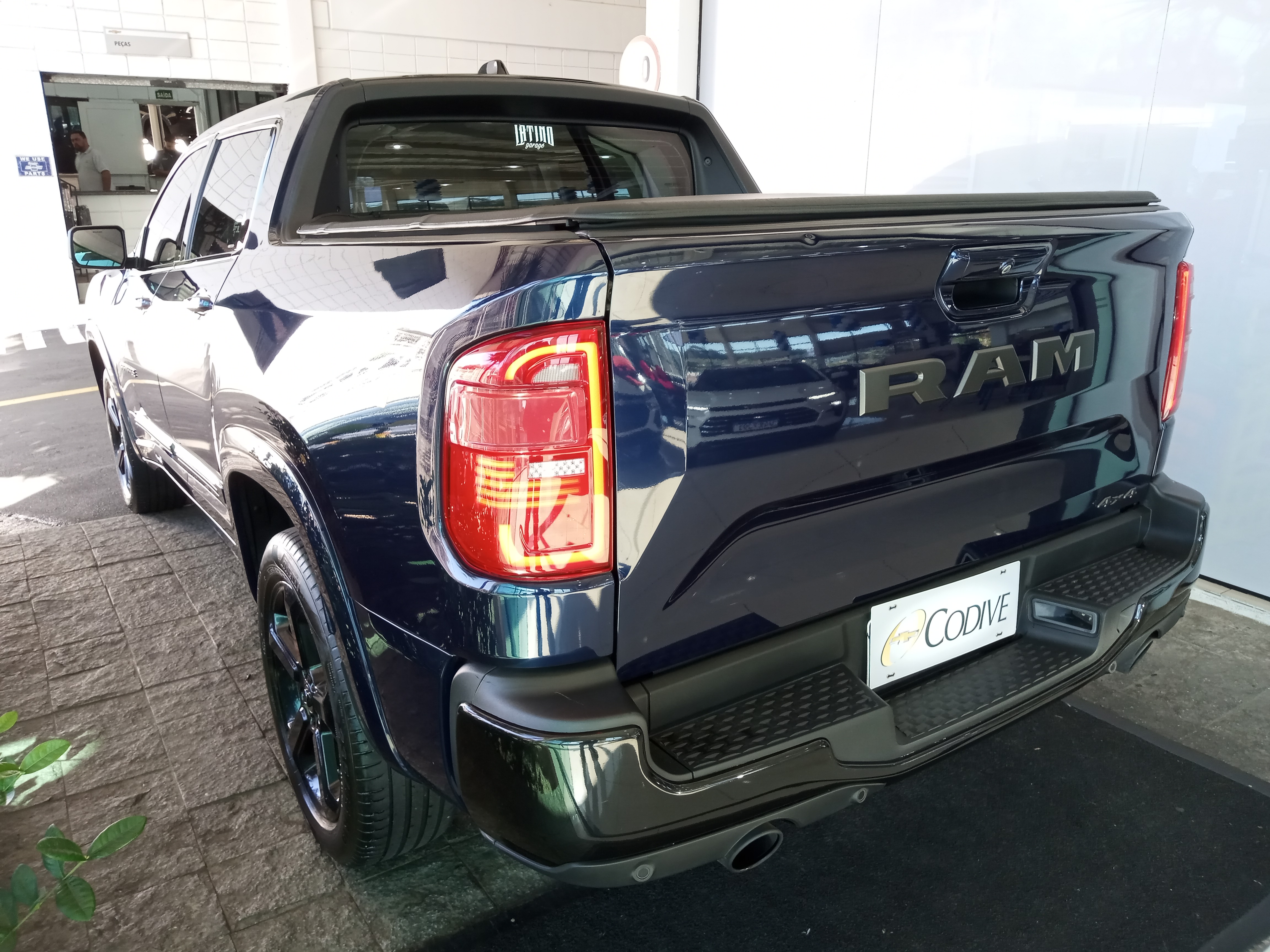 RAMPAGE 2.0 HURRICANE 4 TURBO GASOLINA R/T 4X4 AUTOMÁTICO4