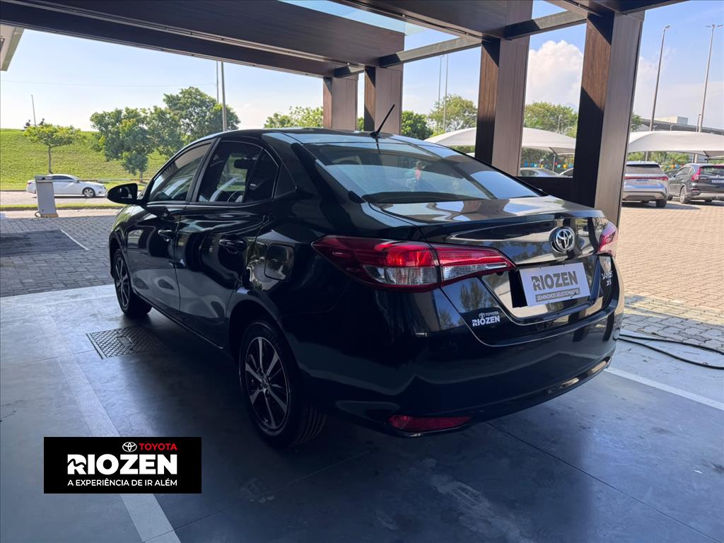 YARIS 1.5 16V FLEX SEDAN XS CONNECT MULTIDRIVE3
