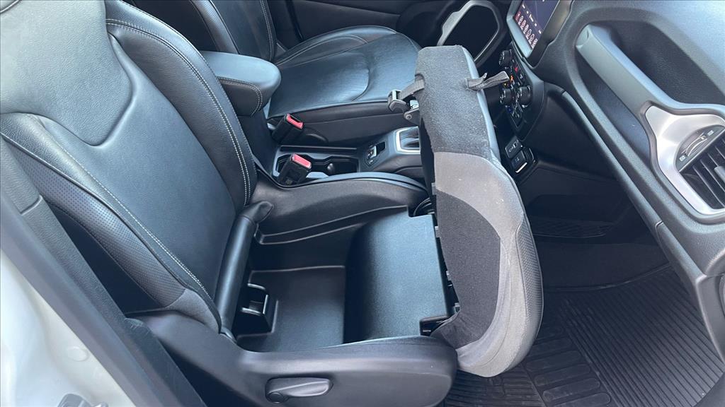 RENEGADE 1.8 16V FLEX LONGITUDE 4P AUTOMÁTICO9