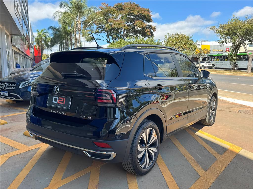Volkswagen-T-CROSS-1.0 200 TSI TOTAL FLEX COMFORTLINE AUTOMÁTICO