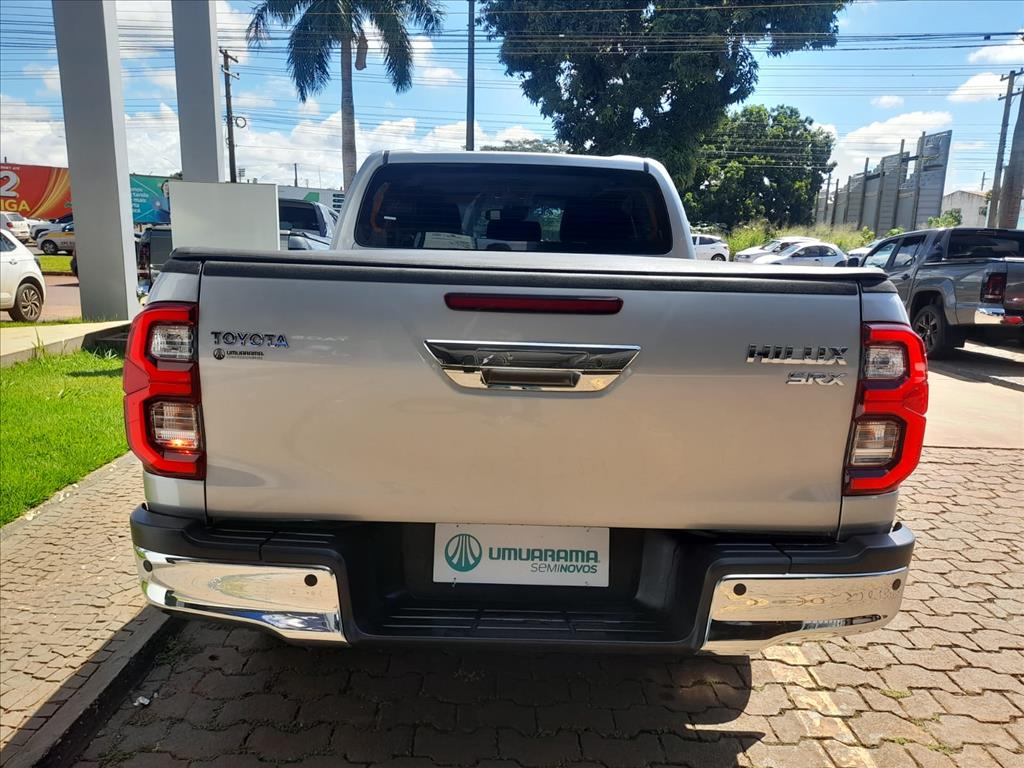HILUX 2.8 D-4D TURBO DIESEL CD SRX 4X4 AUTOMÁTICO4