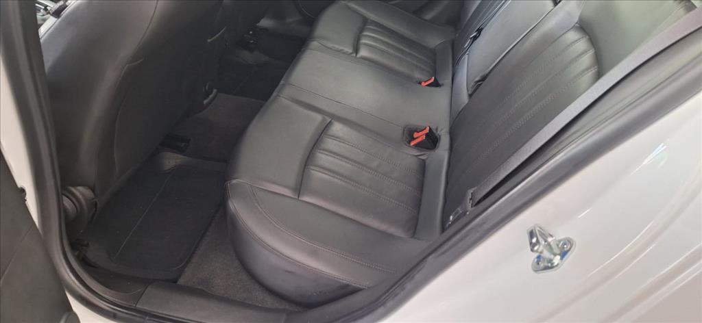 CRUZE 1.8 LT 16V FLEX 4P MANUAL5