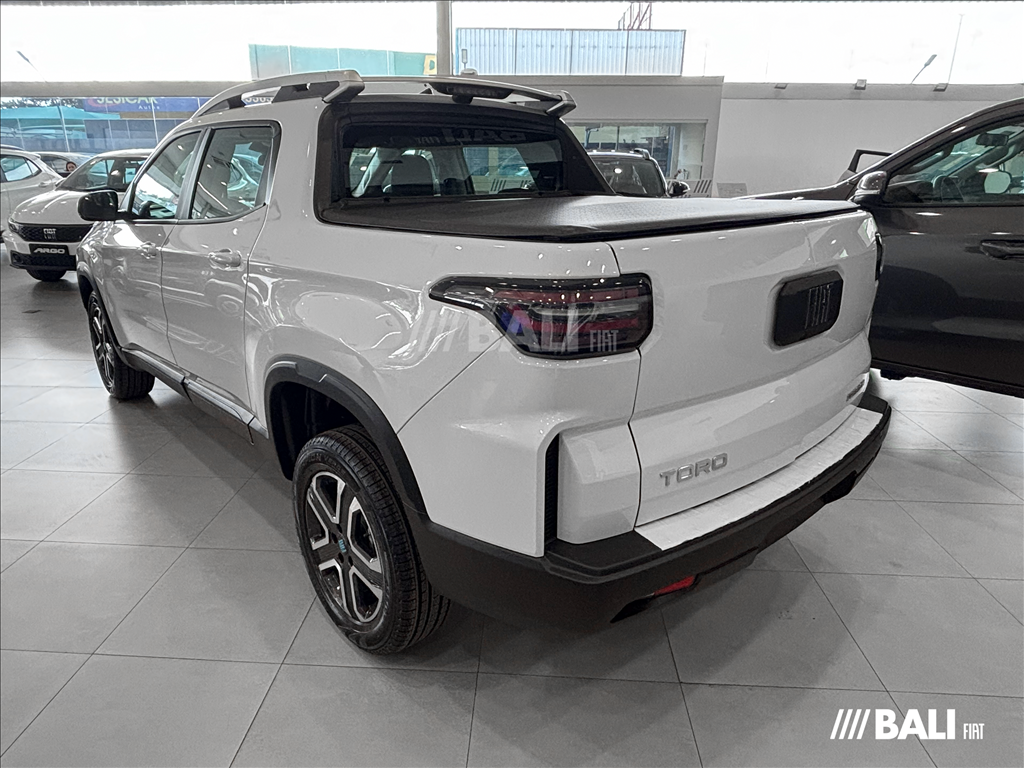 TORO 1.3 TURBO 270 FLEX FREEDOM AT64