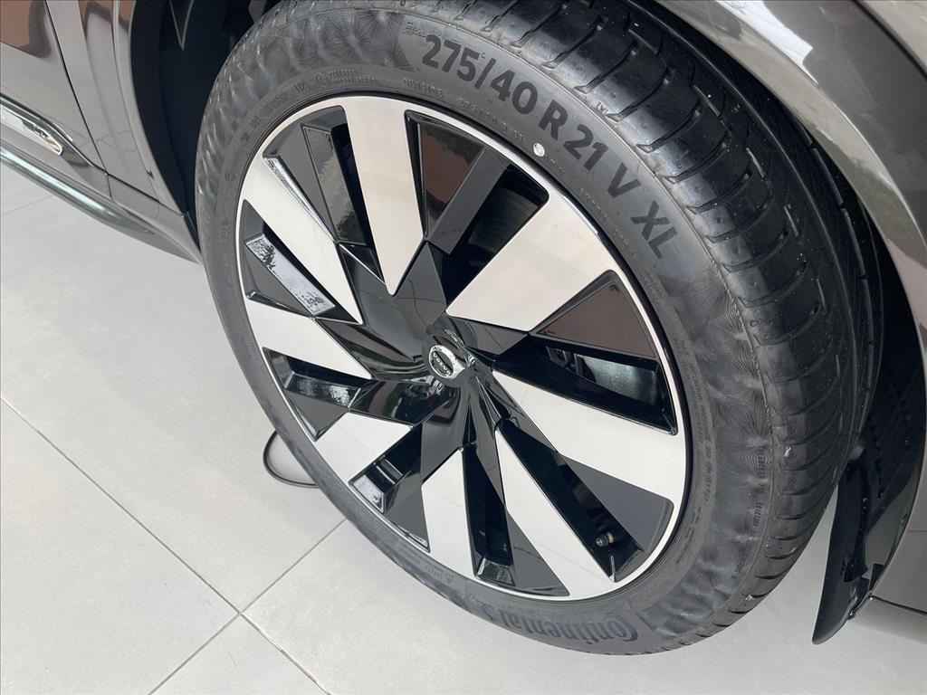 XC90 2.0 T8 RECHARGE ULTIMATE AWD GEARTRONIC5