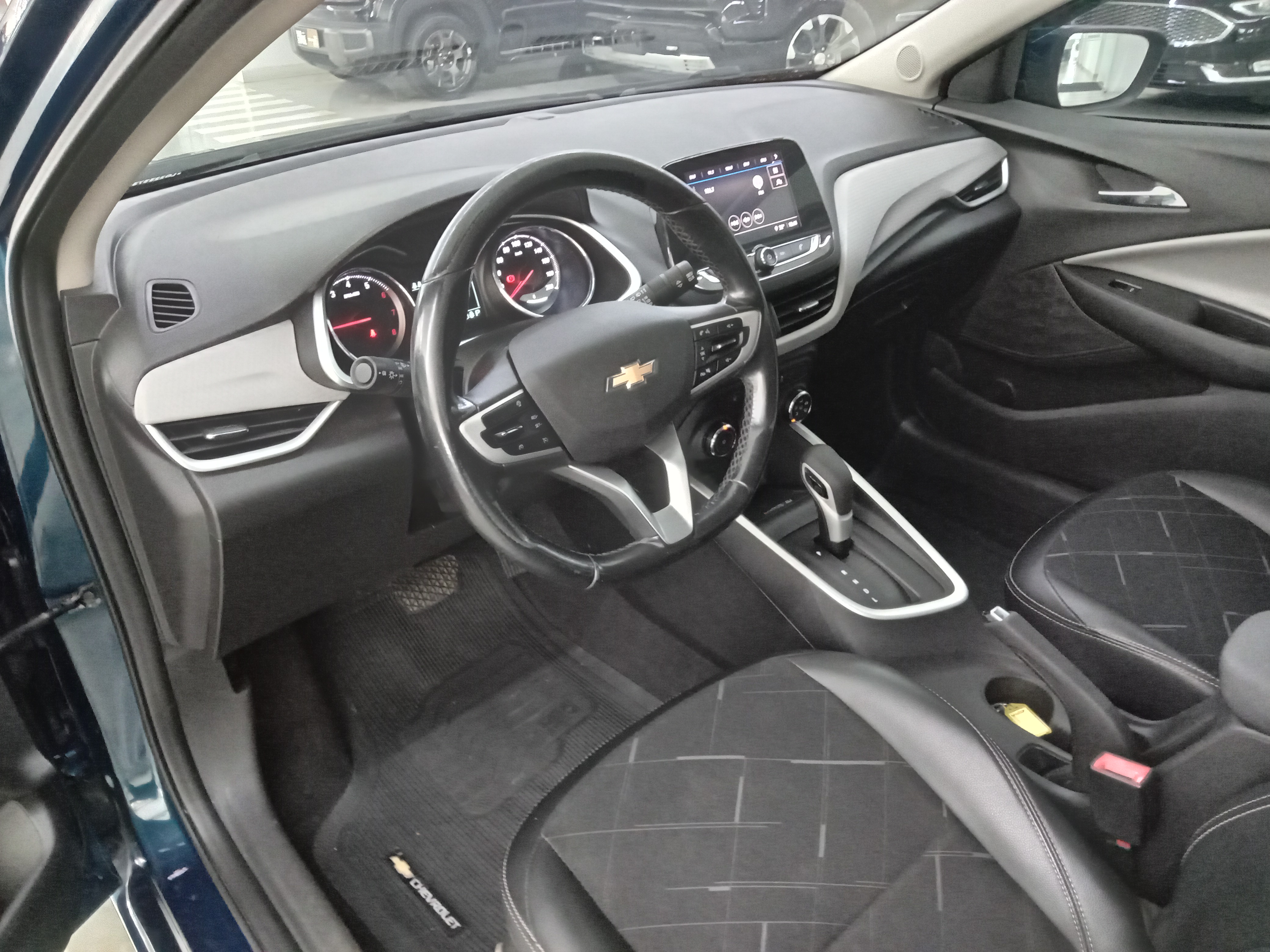 ONIX 1.0 TURBO FLEX PREMIER AUTOMÁTICO6