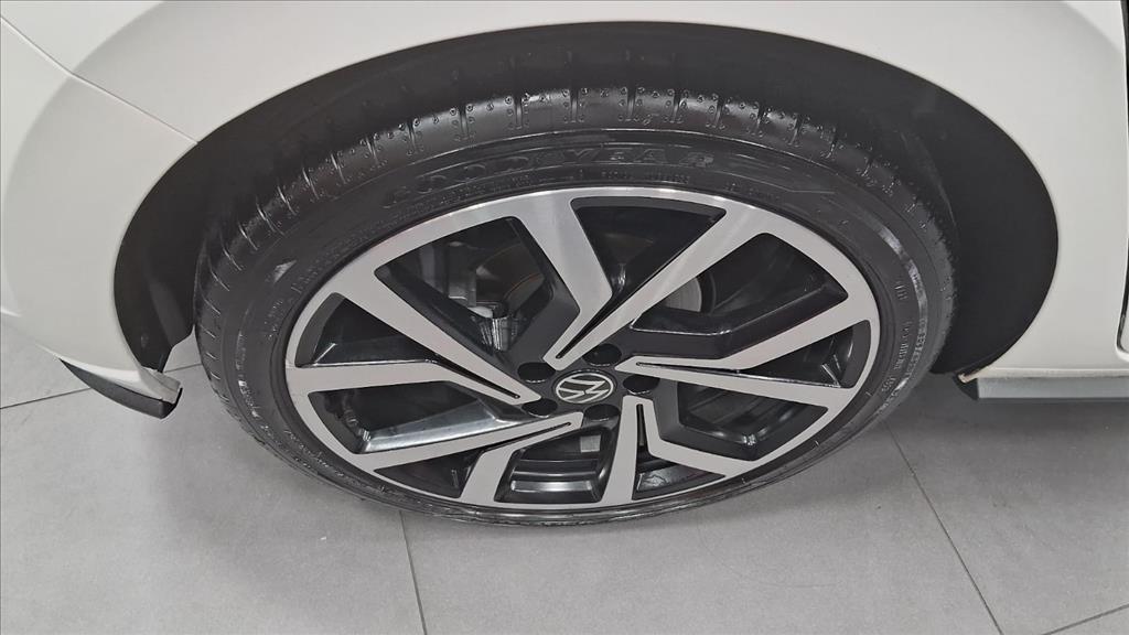 VW - Volkswagen-POLO-1.4 250 TSI GTS AUTOMÁTICO
