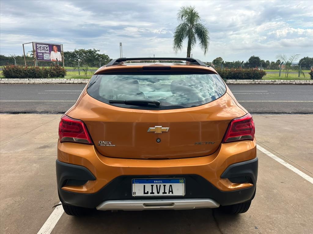 ONIX 1.4 MPFI ACTIV 8V FLEX 4P AUTOMÁTICO4