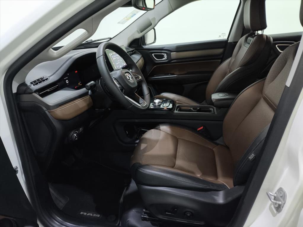 RAMPAGE 2.0 TURBO DIESEL LARAMIE 4X4 AUTOMÁTICO10