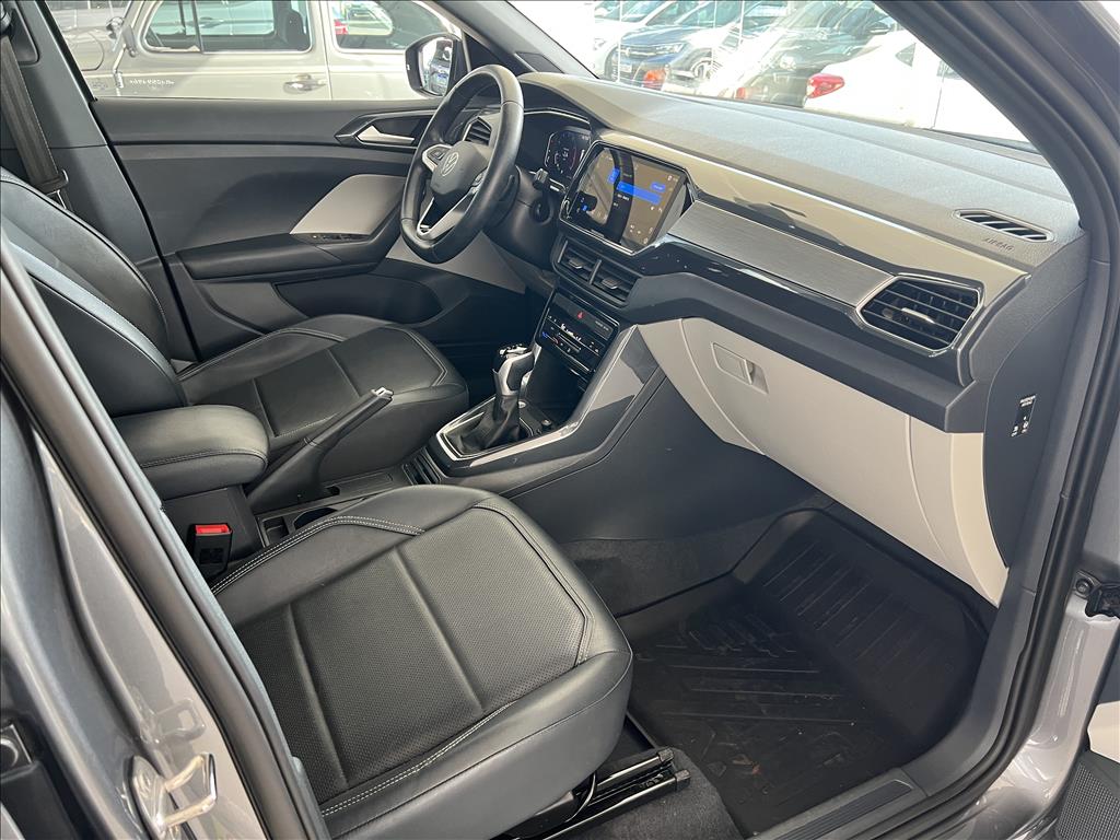 T-CROSS 1.4 250 TSI TOTAL FLEX HIGHLINE AUTOMÁTICO15