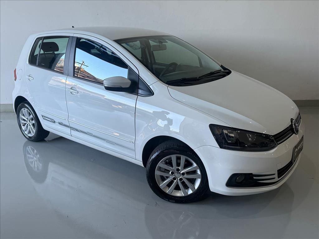 VOLKSWAGEN FOX 1.6 MSI TOTAL FLEX CONNECT 4P MANUAL-3 - Paraná Veículos Campinas - Veículos novos e seminovos com qualidade e procedência - 0