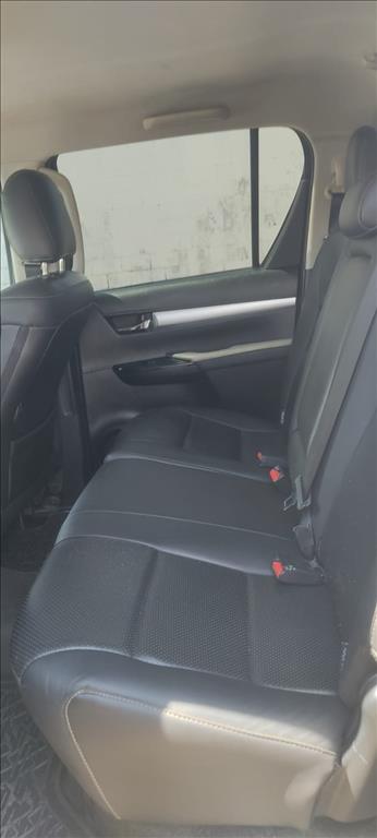 HILUX 2.8 D-4D TURBO DIESEL CD SR 4X4 AUTOMÁTICO16