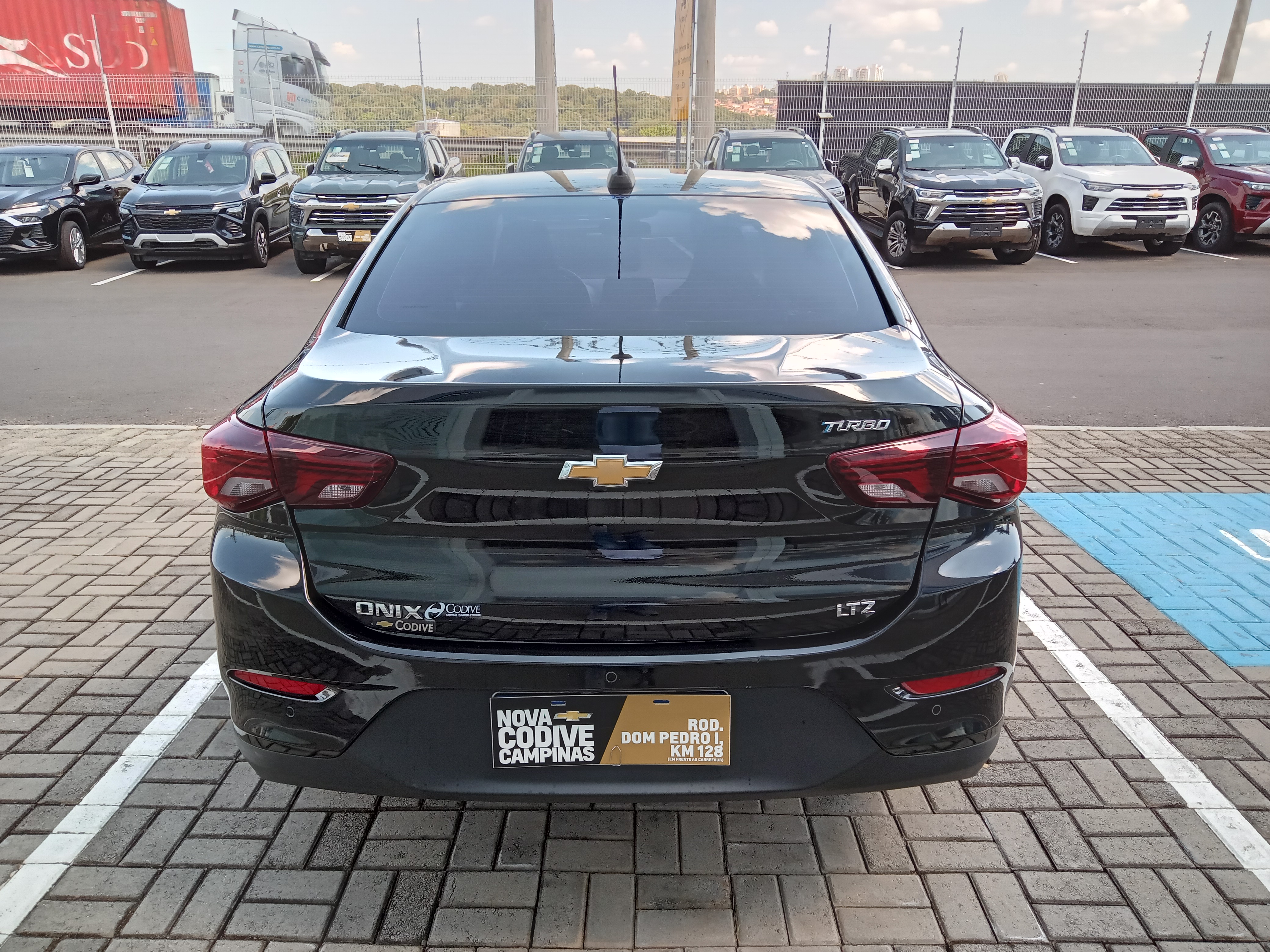 ONIX 1.0 TURBO FLEX LTZ AUTOMÁTICO5